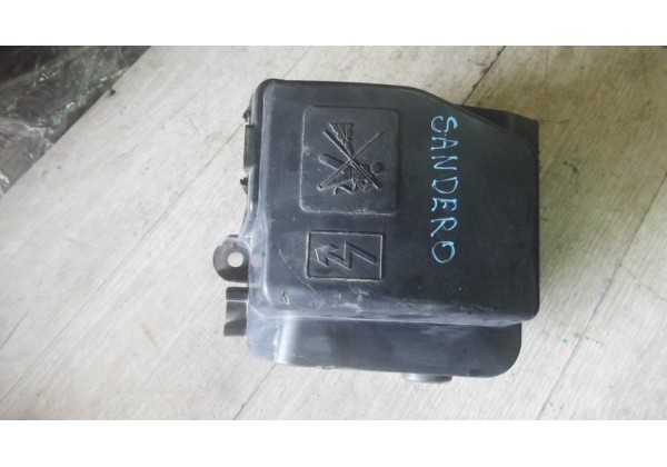 Корпус блока запобіжників Renault Sandero 2, Logan 2, Duster, Lodgy, Dokker, Clio 4, 1.5 dci, 243809584R